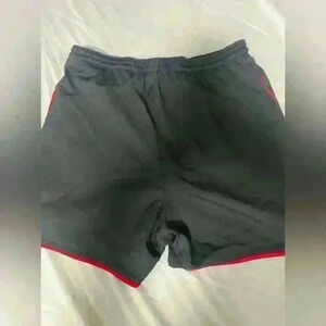 Nike Women Shorts / Blk with Red Logo - SIZE M - A9